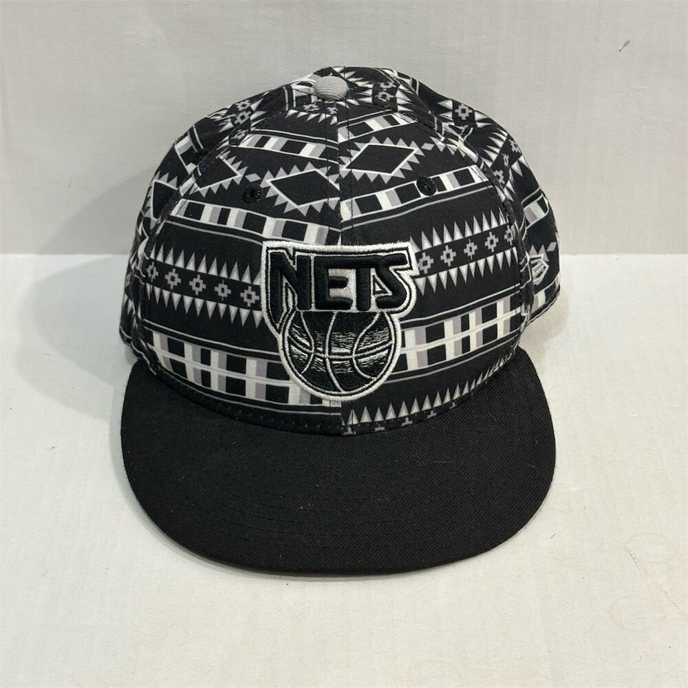 New Era 9FIFTY Brooklyn Nets Snapback Hat One Size Black White Geometric